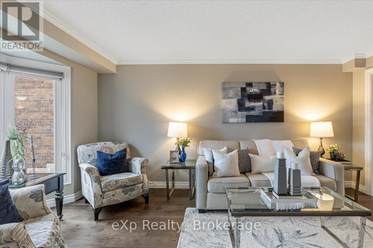1067 Maury Crescent, Pickering, Ontario L1X 1R4 - Photo 5 - E13670998
