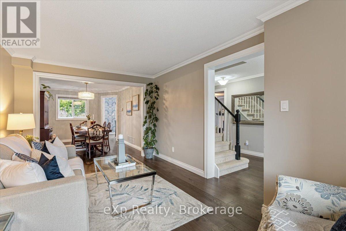 1067 Maury Crescent, Pickering, Ontario L1X 1R4 - Photo 8 - E13670998