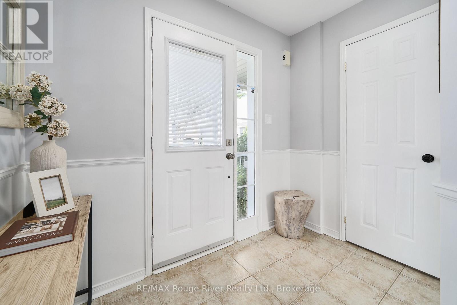 112 Bannister Street, Clarington, Ontario  L1C 5L9 - Photo 5 - E13671058