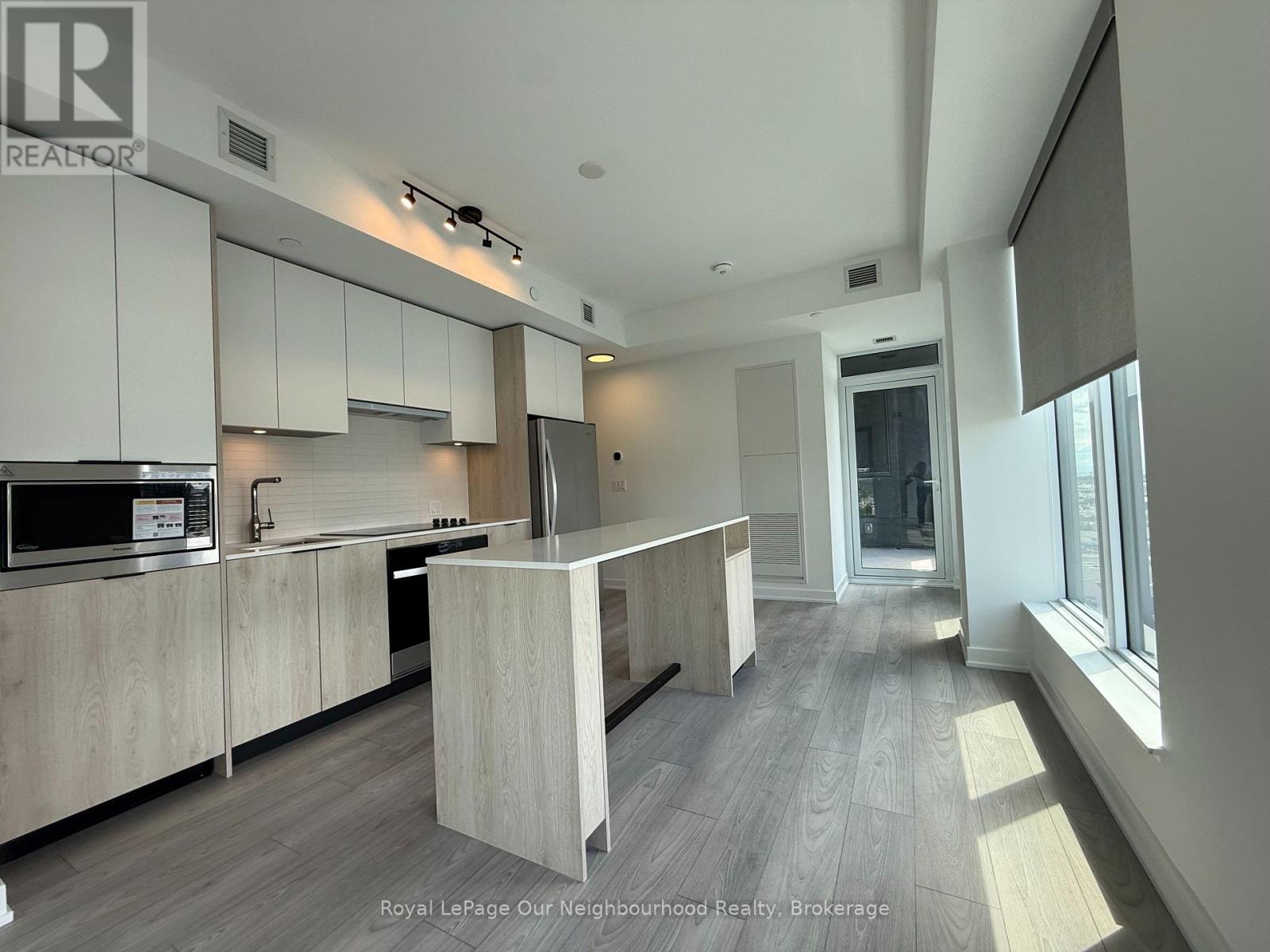 1409 - 1007 The Queensway, Toronto, Ontario  M8Z 0H4 - Photo 4 - W13670712
