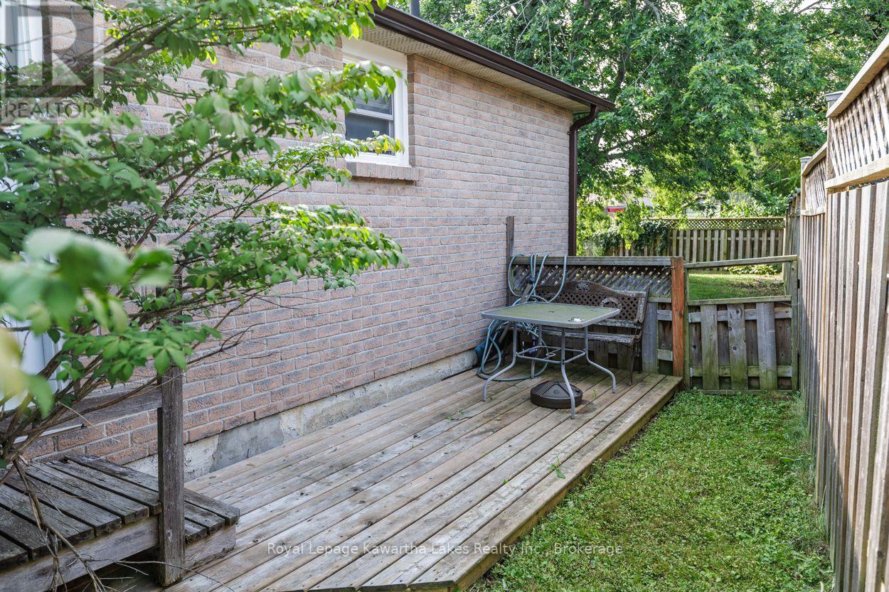 45 Sinclair Street, Kawartha Lakes, Ontario  K9V 5L6 - Photo 3 - X13670720