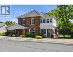341 METCALF STREET, Tweed, Ontario
