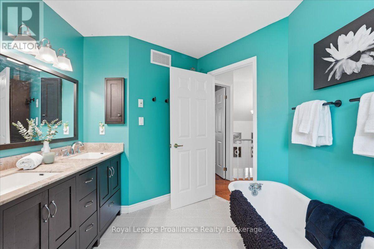 155 Downs Road, Quinte West, Ontario  K8V 0A9 - Photo 21 - X13671032