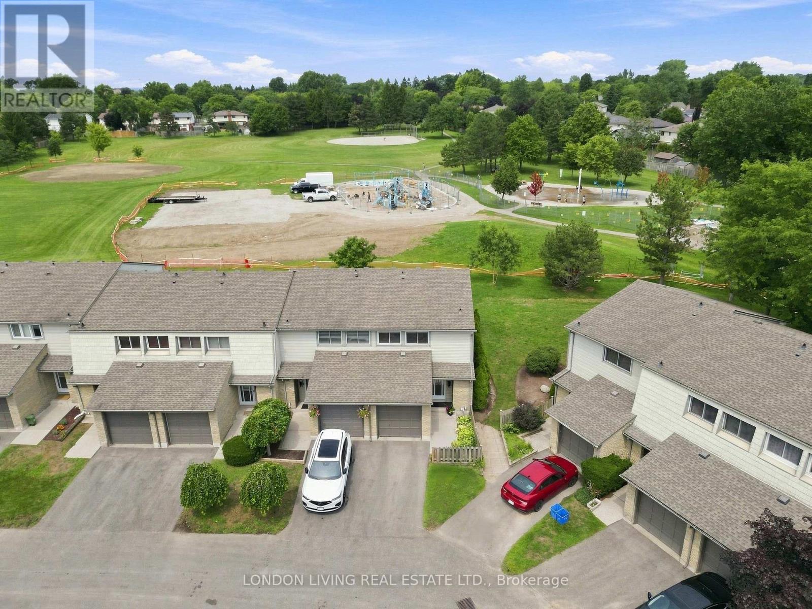 193 Deveron Crescent, London South, Ontario  N5Z 4J7 - Photo 4 - X13670728