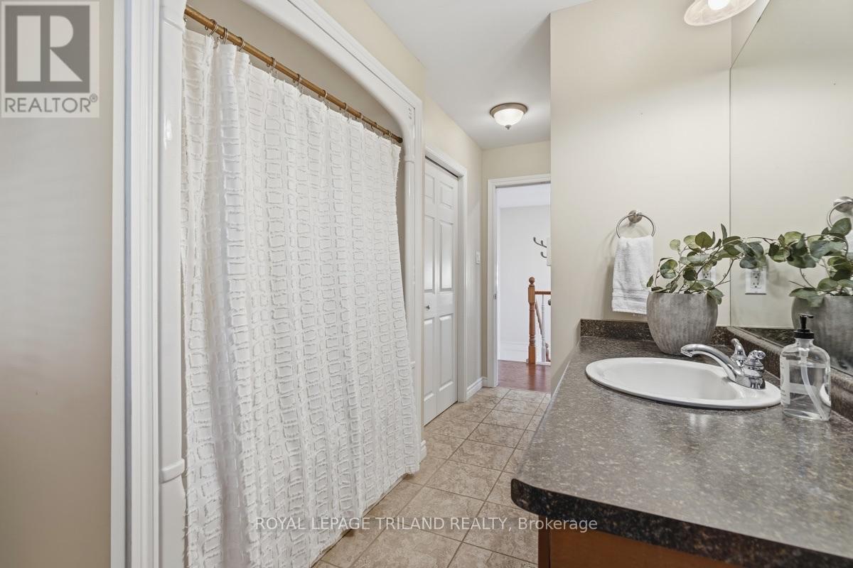 365 Richmeadow Road, London North, Ontario  N6H 5T2 - Photo 29 - X13670972