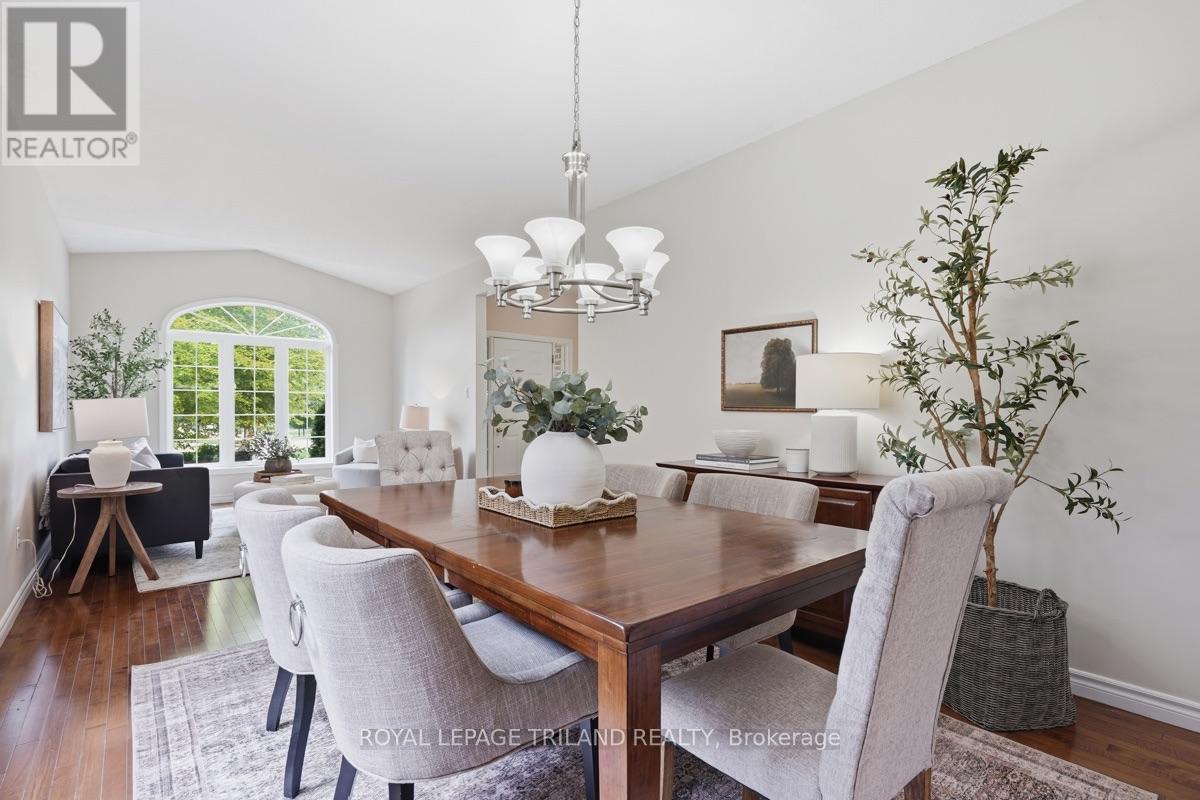365 Richmeadow Road, London North, Ontario  N6H 5T2 - Photo 6 - X13670972