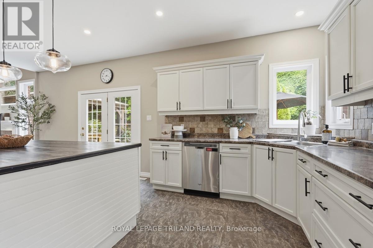 365 Richmeadow Road, London North, Ontario  N6H 5T2 - Photo 9 - X13670972