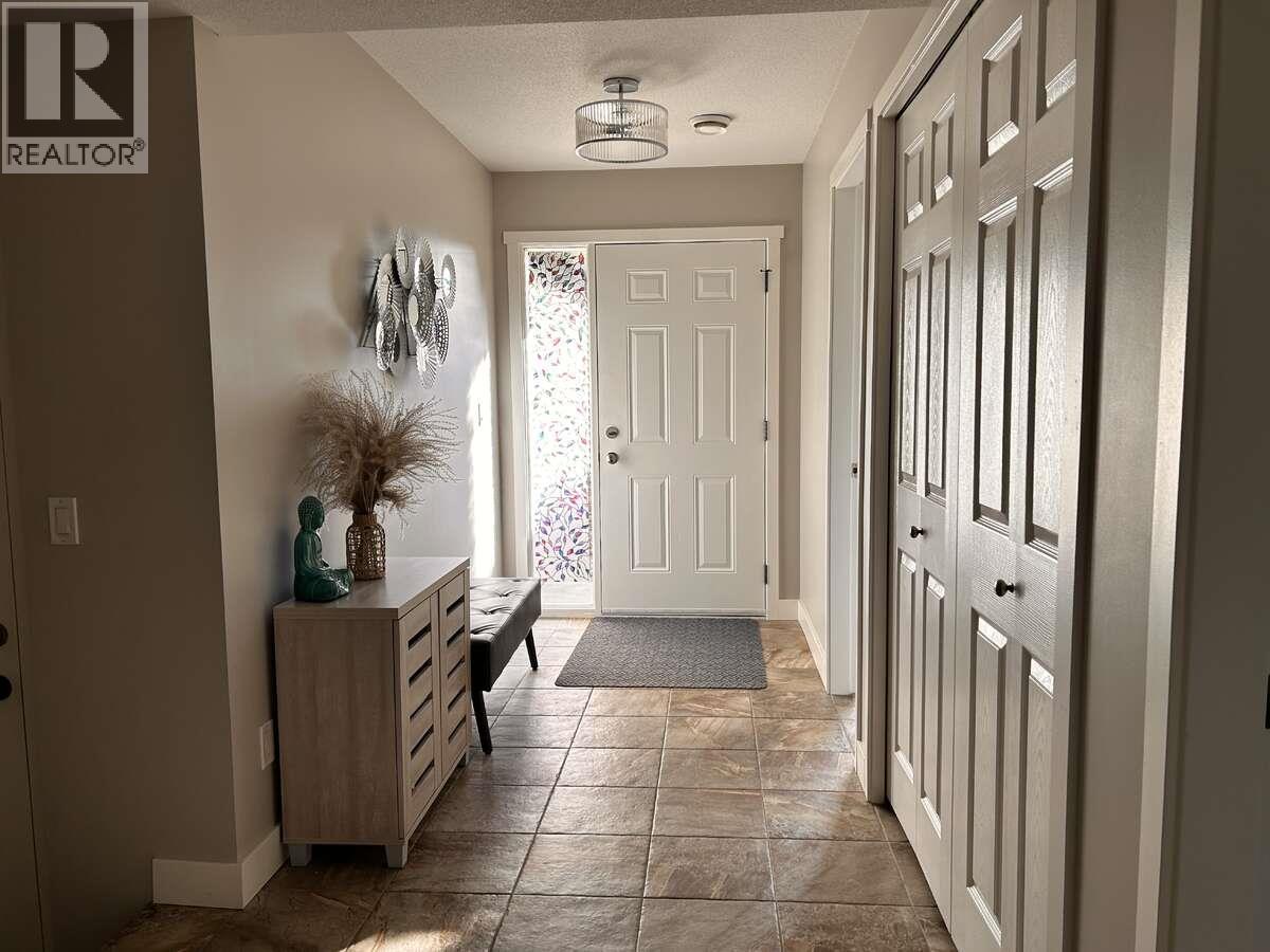 2906 Bentley Road, West Kelowna, British Columbia  V4T 3B3 - Photo 6 - 10393636