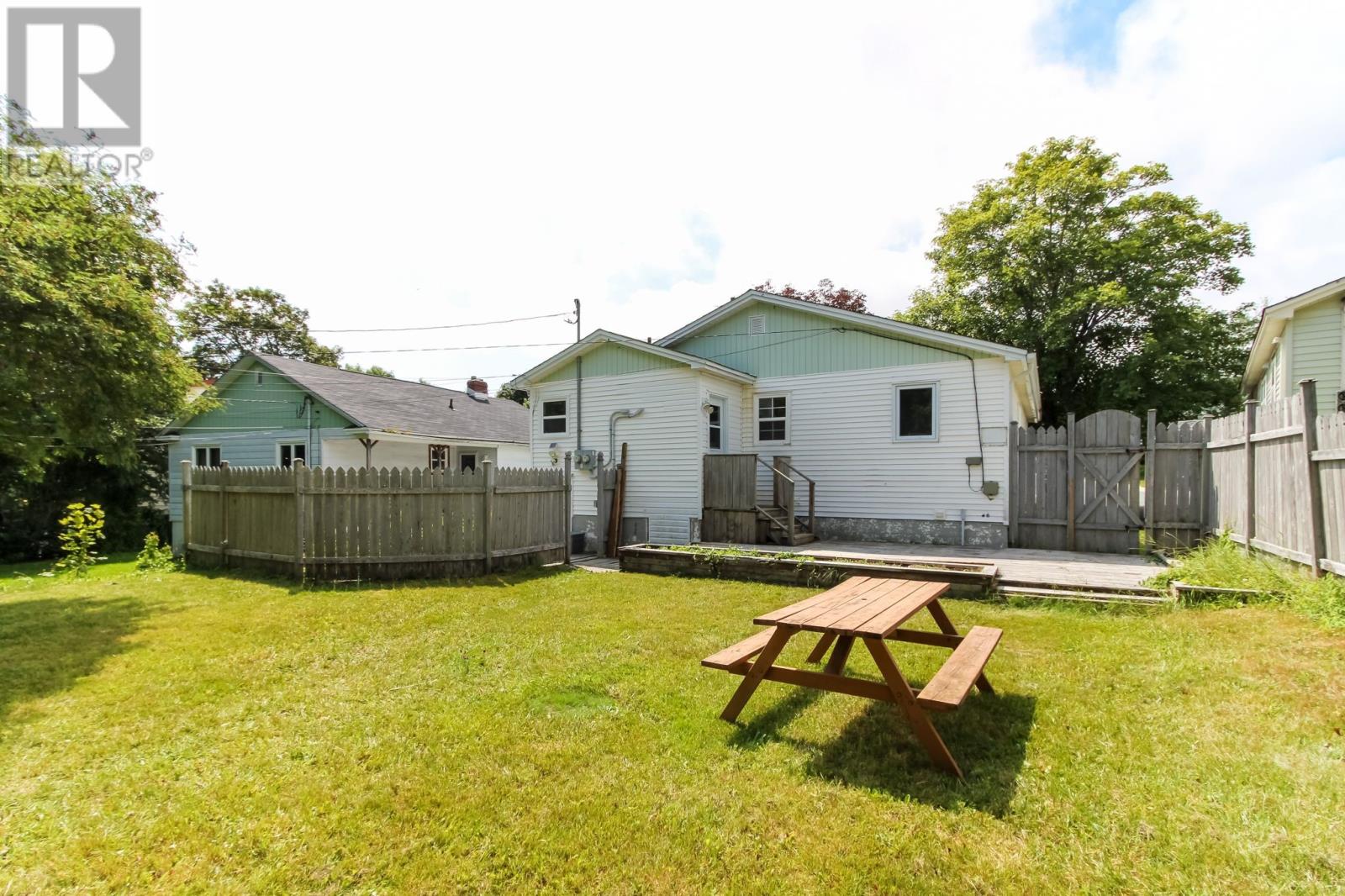 10 Baltimore Street, St. John's, Newfoundland & Labrador   - Photo 41 - 1301641