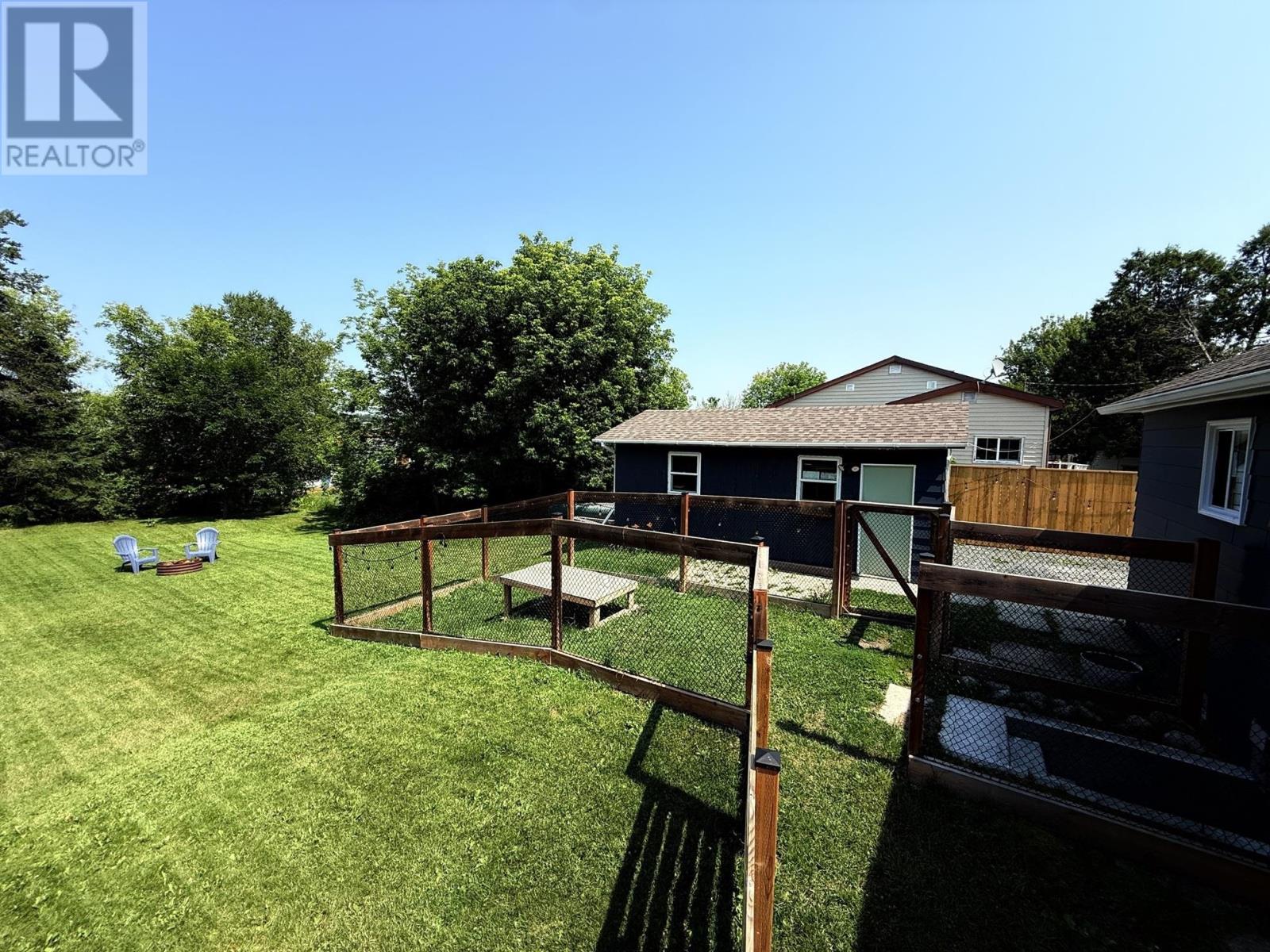 36 Robert St, Sioux Lookout, Ontario  P8T 1C8 - Photo 18 - TB2602162