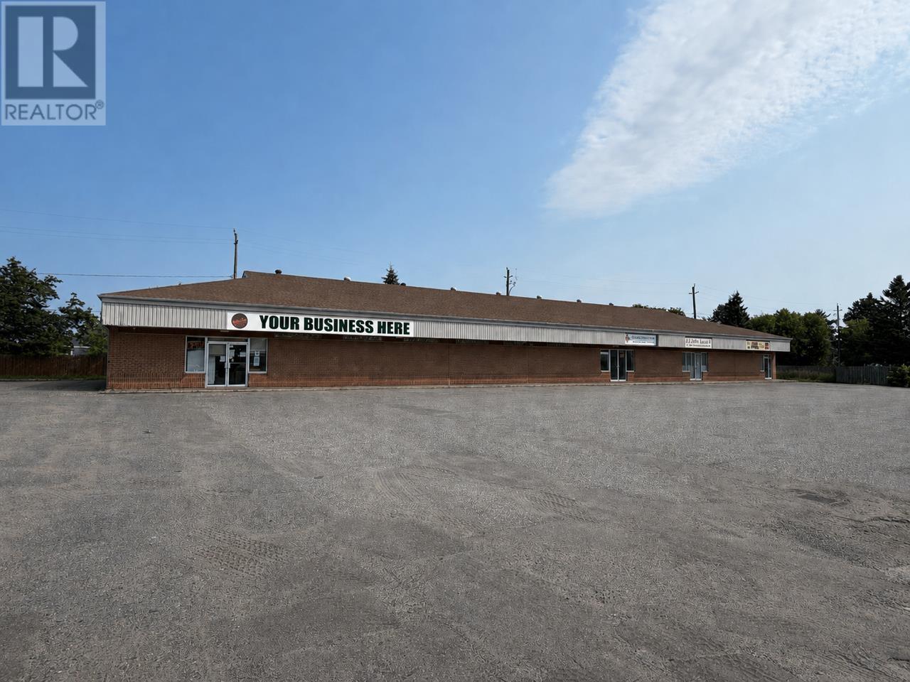 A 135 FREDERICA ST E, THUNDER BAY, Ontario