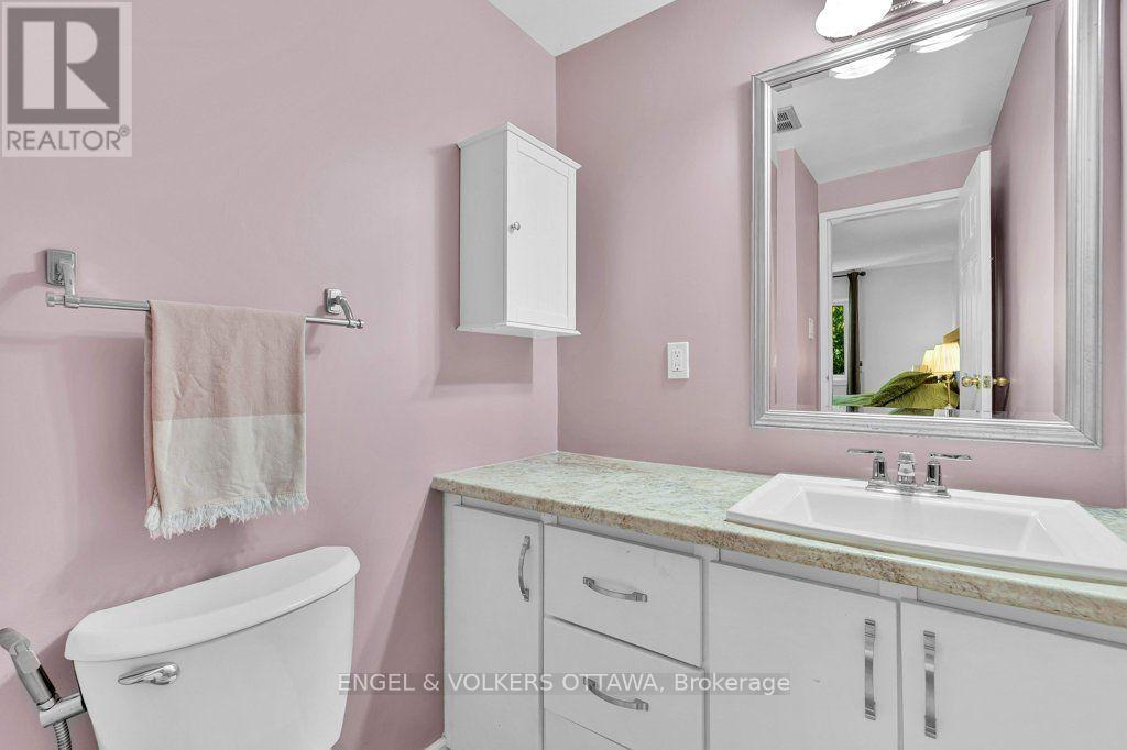 878 Grenon Avenue, Ottawa, Ontario  K2B 6G3 - Photo 23 - X13670704