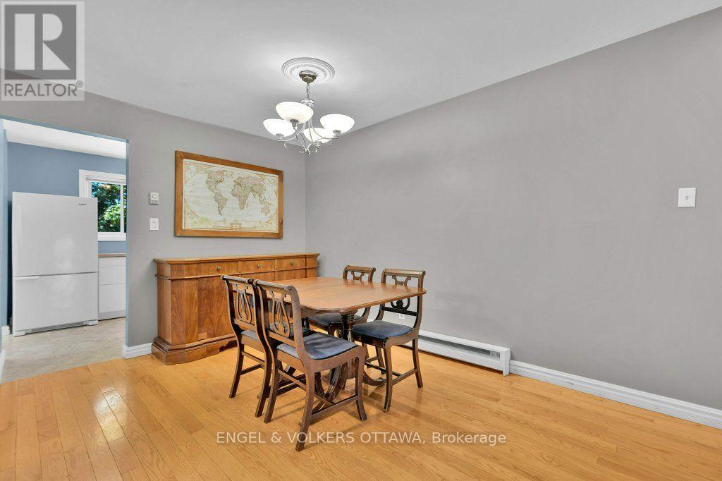878 Grenon Avenue, Ottawa, Ontario  K2B 6G3 - Photo 9 - X13670704