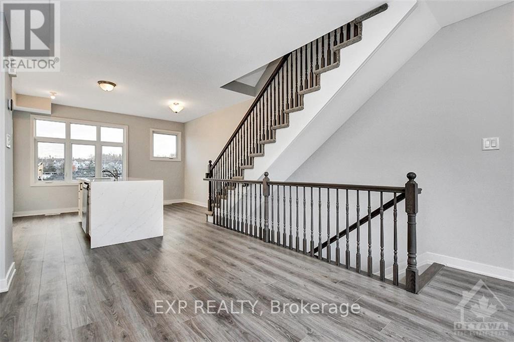 821 Mikinak Road, Ottawa, Ontario  K1K 4Z9 - Photo 13 - X13670992