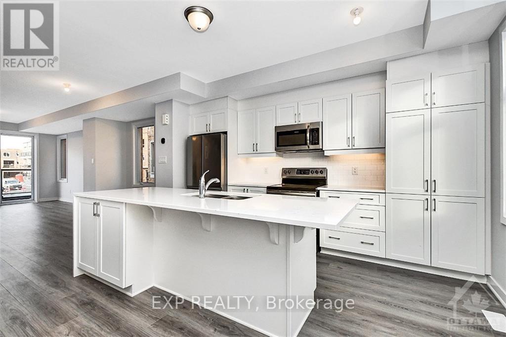 821 Mikinak Road, Ottawa, Ontario  K1K 4Z9 - Photo 16 - X13670992