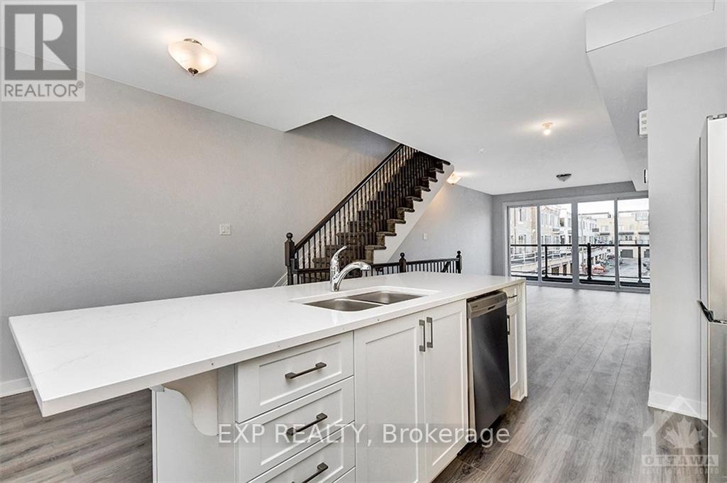 821 Mikinak Road, Ottawa, Ontario  K1K 4Z9 - Photo 17 - X13670992