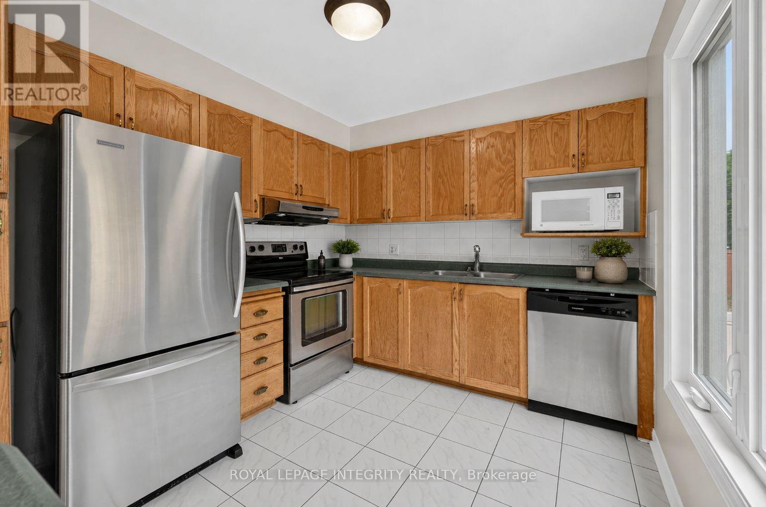 1957 Crestmont Place, Ottawa, Ontario  K1W 1E4 - Photo 15 - X13671084