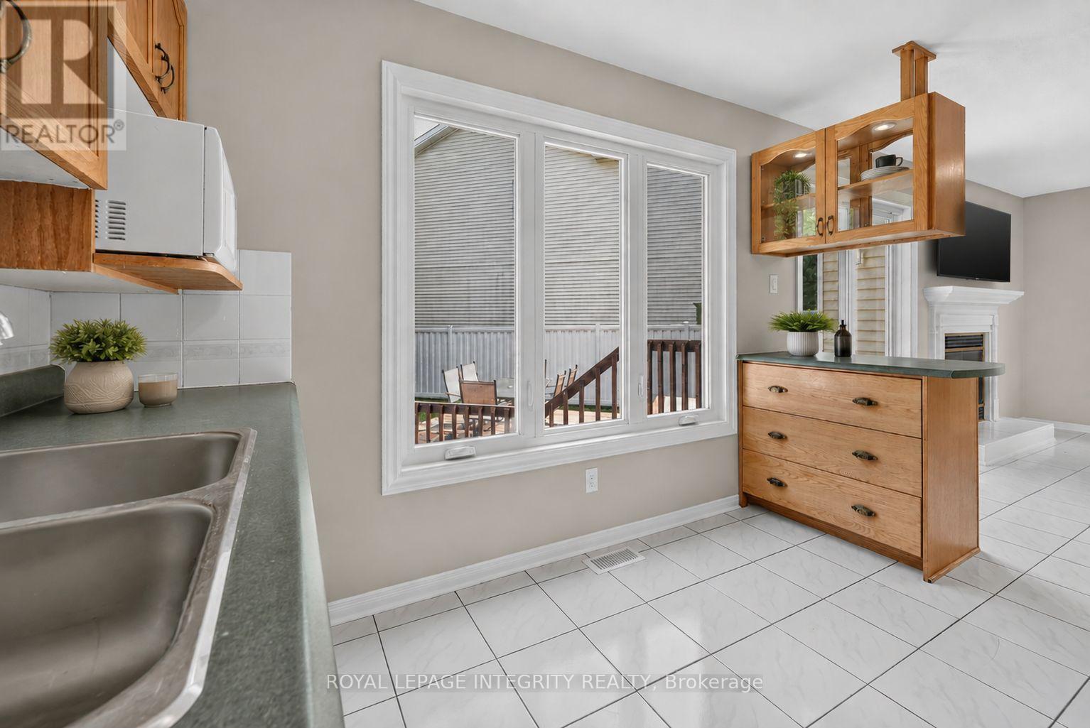 1957 Crestmont Place, Ottawa, Ontario  K1W 1E4 - Photo 16 - X13671084