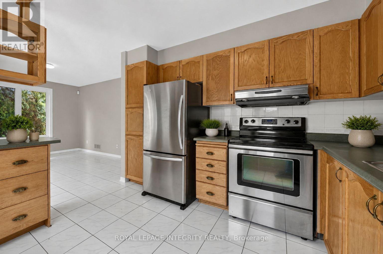1957 Crestmont Place, Ottawa, Ontario  K1W 1E4 - Photo 17 - X13671084