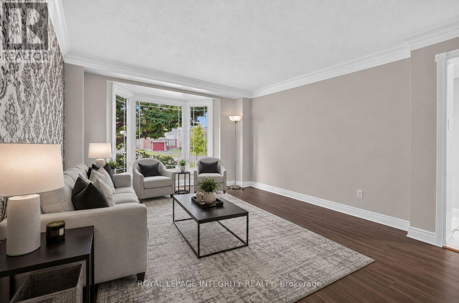 1957 Crestmont Place, Ottawa, Ontario  K1W 1E4 - Photo 5 - X13671084