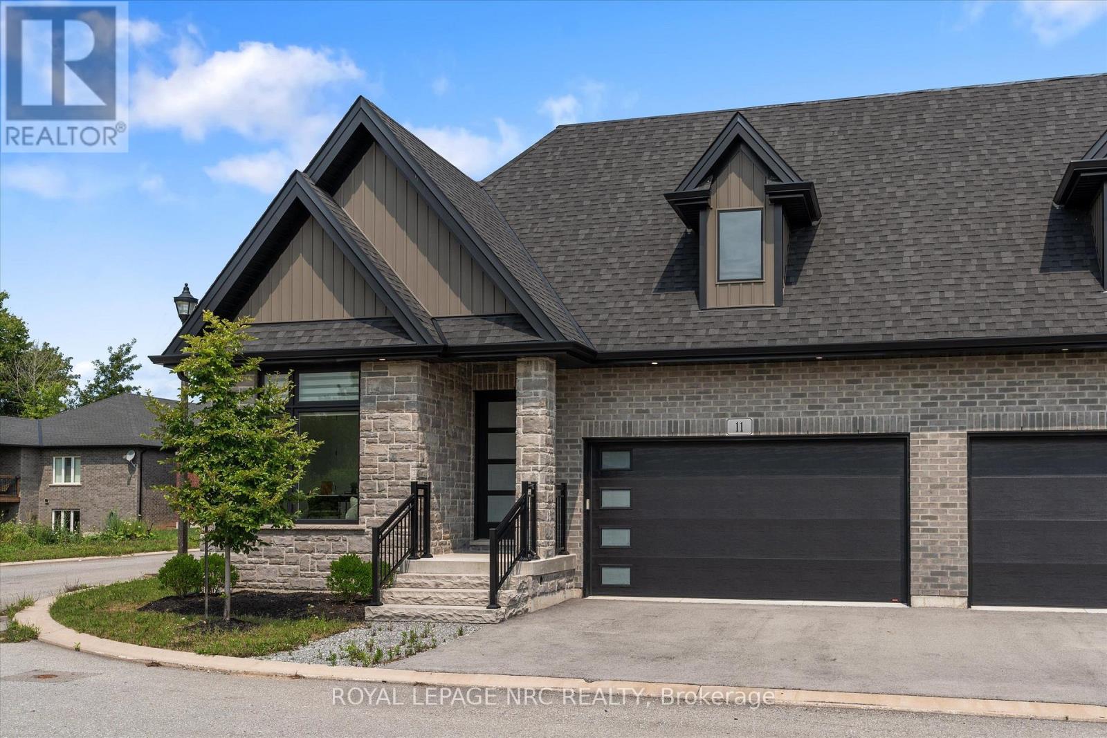 11 Primrose Street, Pelham, Ontario  L3E 0H1 - Photo 2 - X13670906
