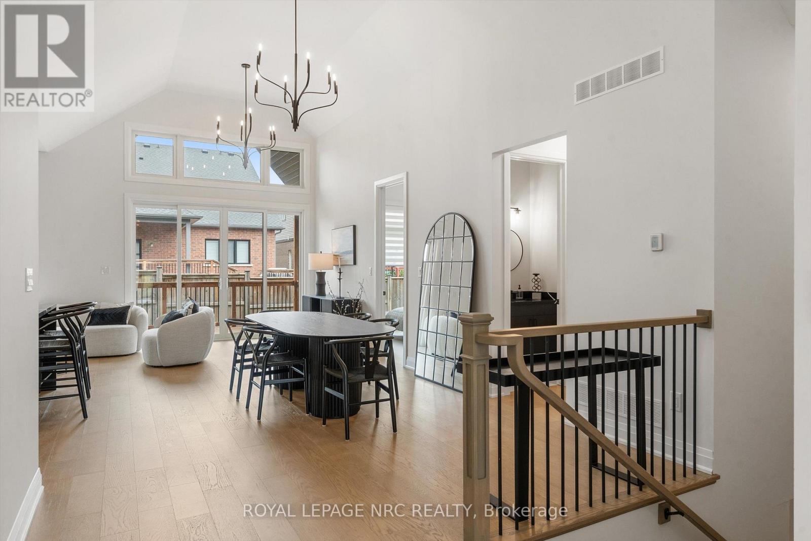 11 Primrose Street, Pelham, Ontario  L3E 0H1 - Photo 3 - X13670906