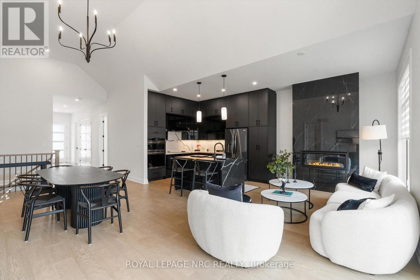 11 Primrose Street, Pelham, Ontario  L3E 0H1 - Photo 4 - X13670906