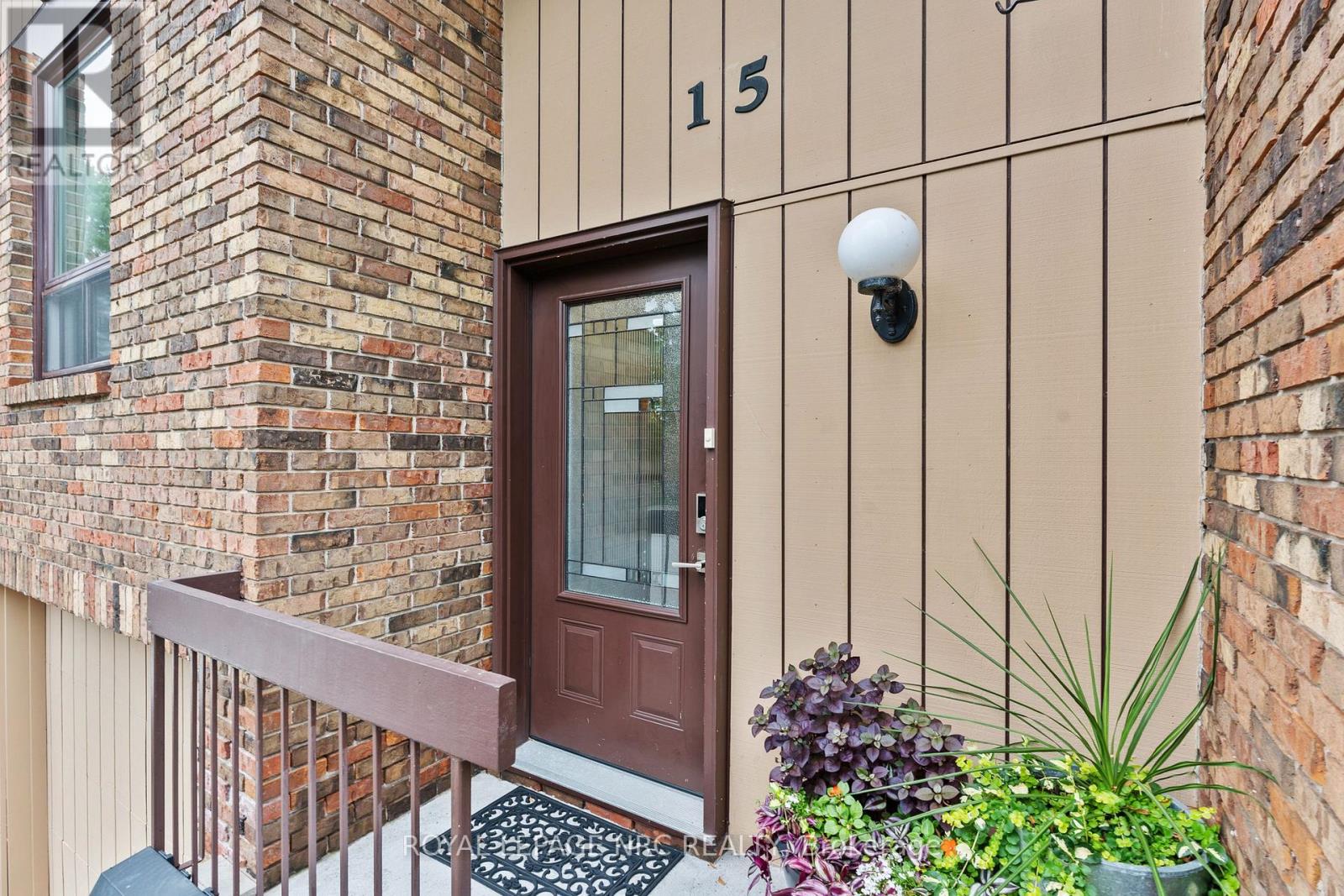 15 - 178 Scott Street, St. Catharines (Fairview), Ontario  L2N 6Y5 - Photo 5 - X13670932