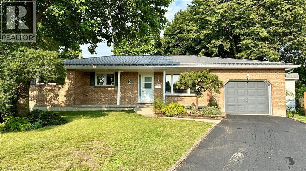 10 BALTIC Circle, Waterford, Ontario