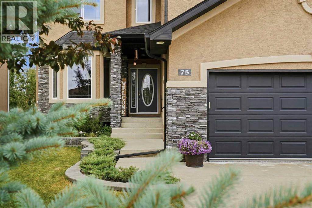 75 Royal Abbey Rise NW, Calgary, Alberta  T3G 4Y5 - Photo 2 - A2334018