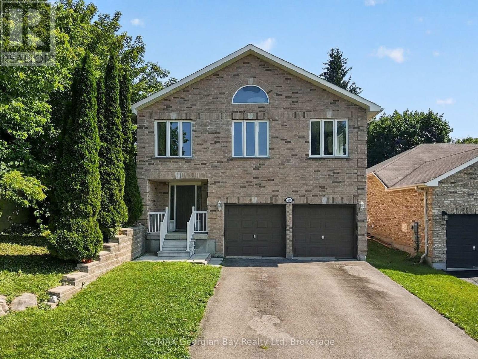 423 Irwin Street, Midland, Ontario  L4R 2V6 - Photo 1 - S13670688