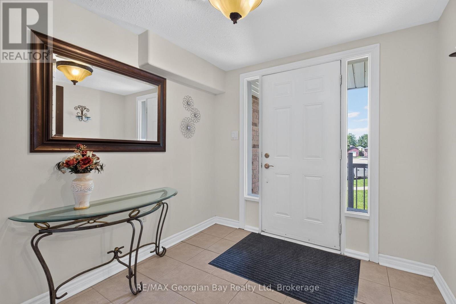 423 Irwin Street, Midland, Ontario  L4R 2V6 - Photo 3 - S13670688