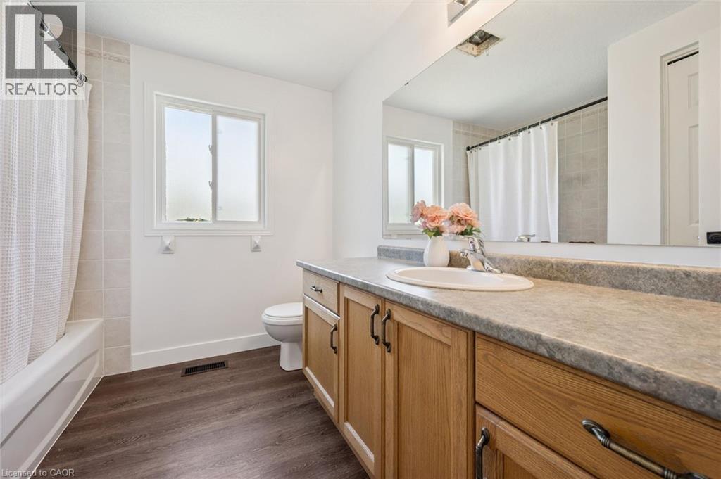 71 Peach Blossom Crescent, Kitchener, Ontario  N2E 3Z7 - Photo 26 - 40855516