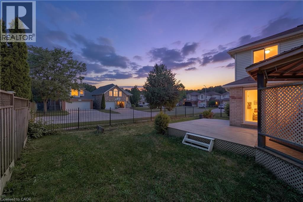 71 Peach Blossom Crescent, Kitchener, Ontario  N2E 3Z7 - Photo 42 - 40855516