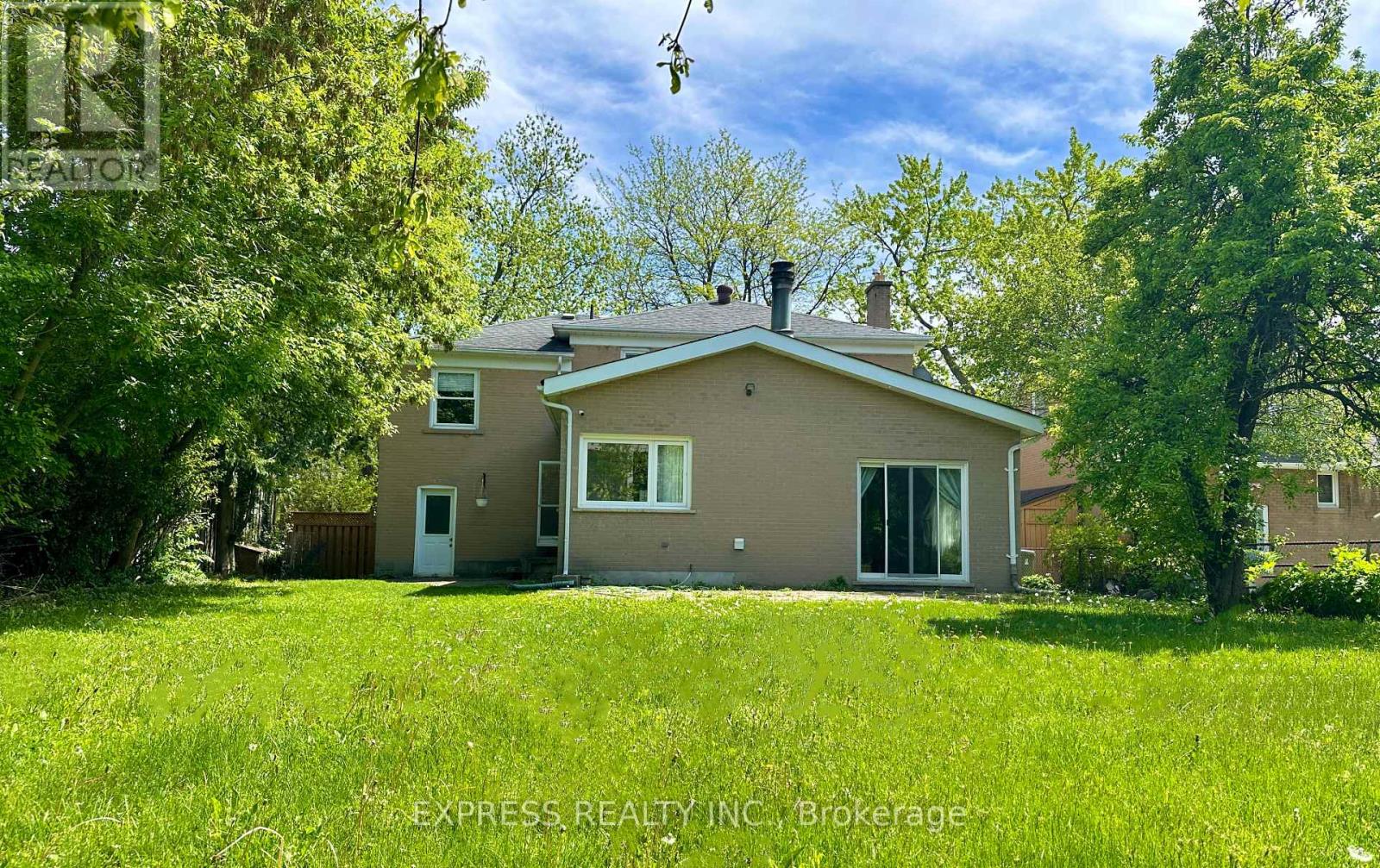392 Hollywood Avenue, Toronto, Ontario  M2N 3L5 - Photo 8 - C13670724