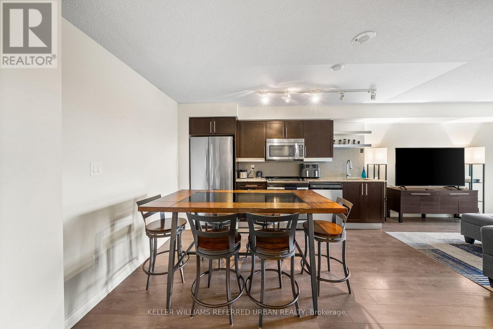 1022 - 400 Adelaide Street E, Toronto, Ontario M5A 4S3 - Photo 4 - C13670808