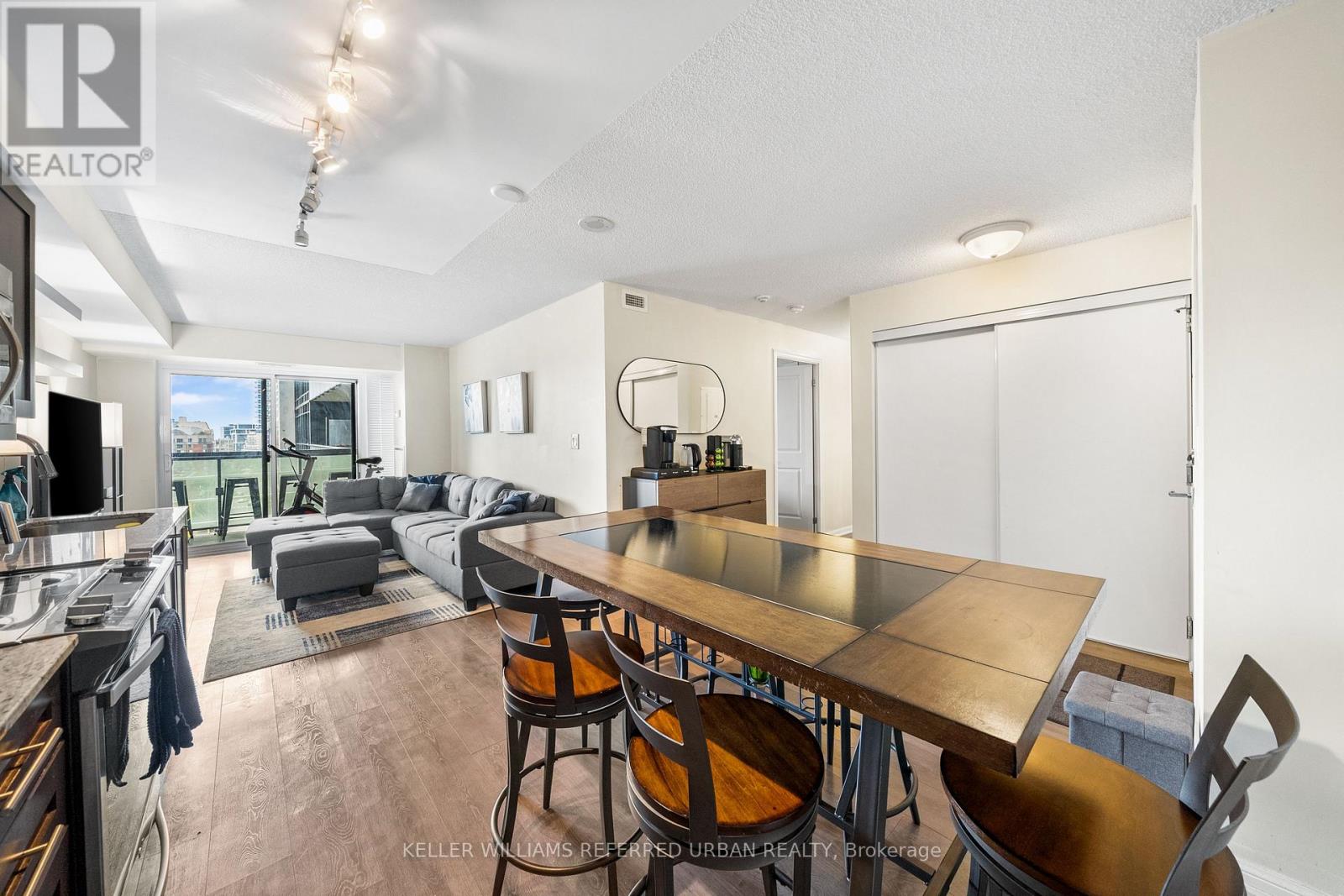 1022 - 400 Adelaide Street E, Toronto, Ontario M5A 4S3 - Photo 7 - C13670808