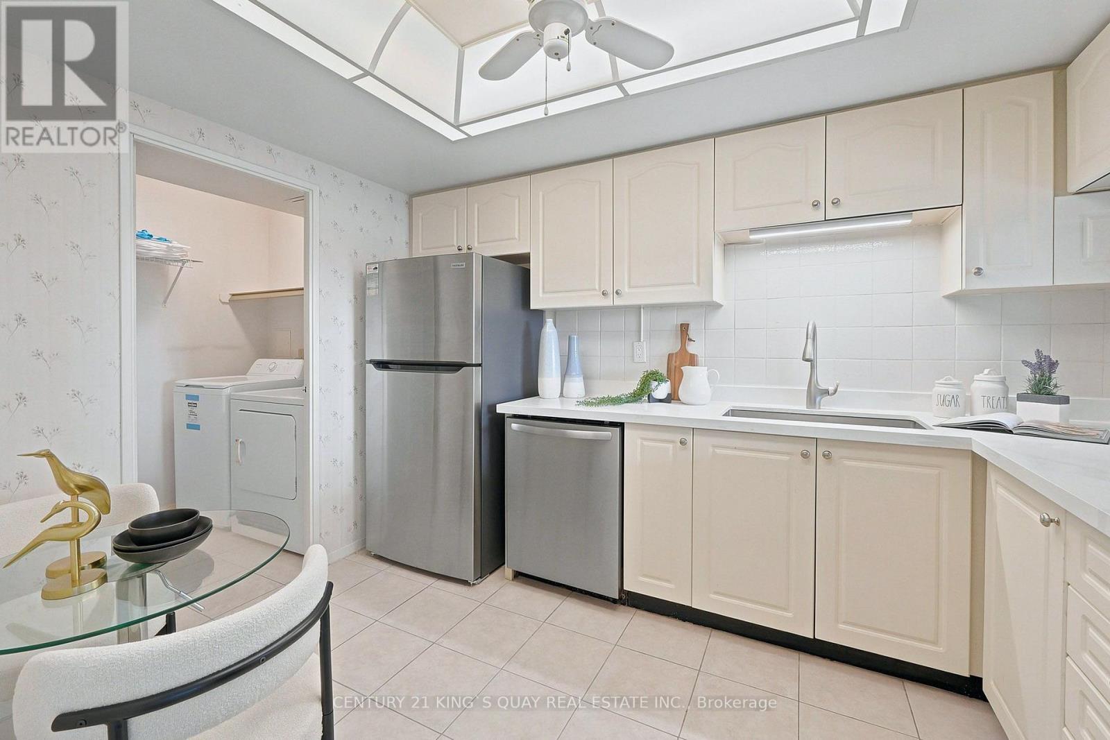 1908 - 55 Skymark Drive, Toronto, Ontario  M2H 3N4 - Photo 9 - C13670824