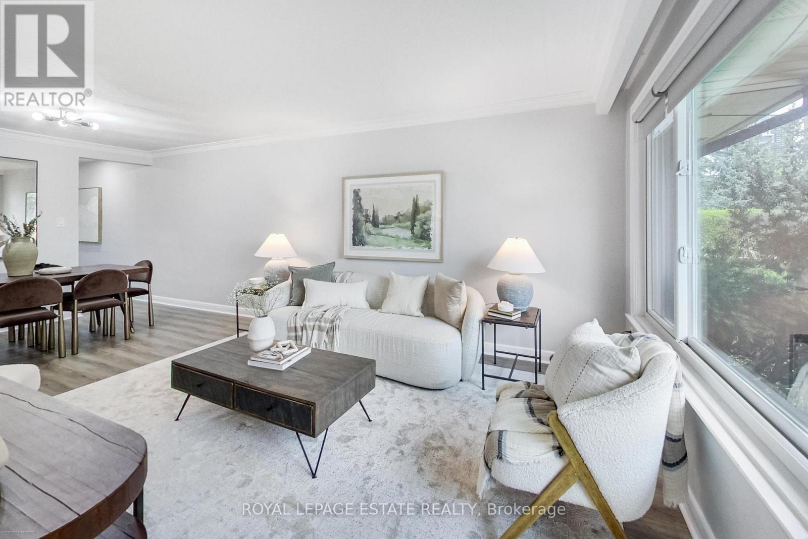 36 Linelle Street, Toronto, Ontario  M2N 2J3 - Photo 3 - C13670832