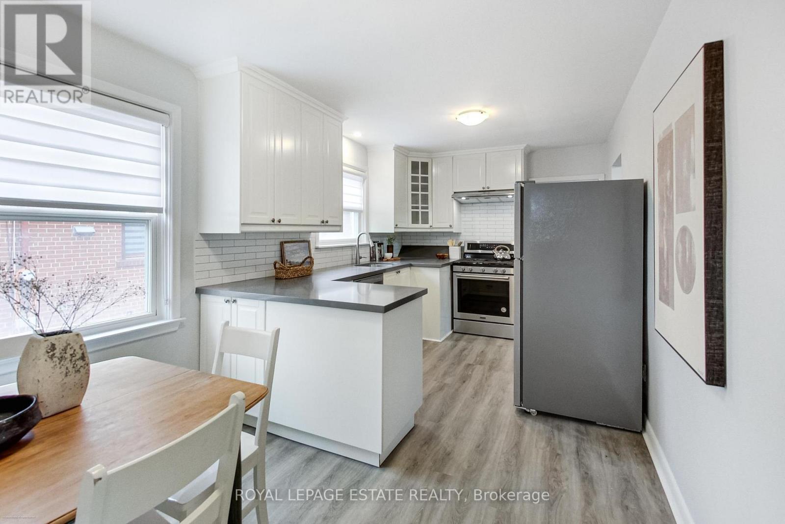 36 Linelle Street, Toronto, Ontario  M2N 2J3 - Photo 9 - C13670832