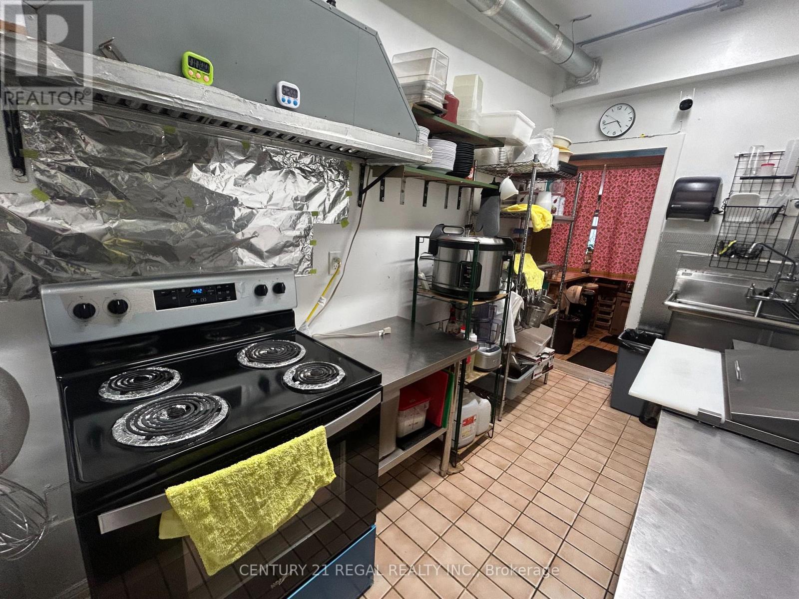 253 Gerrard Street E, Toronto, Ontario  M5A 2G1 - Photo 5 - C13670844