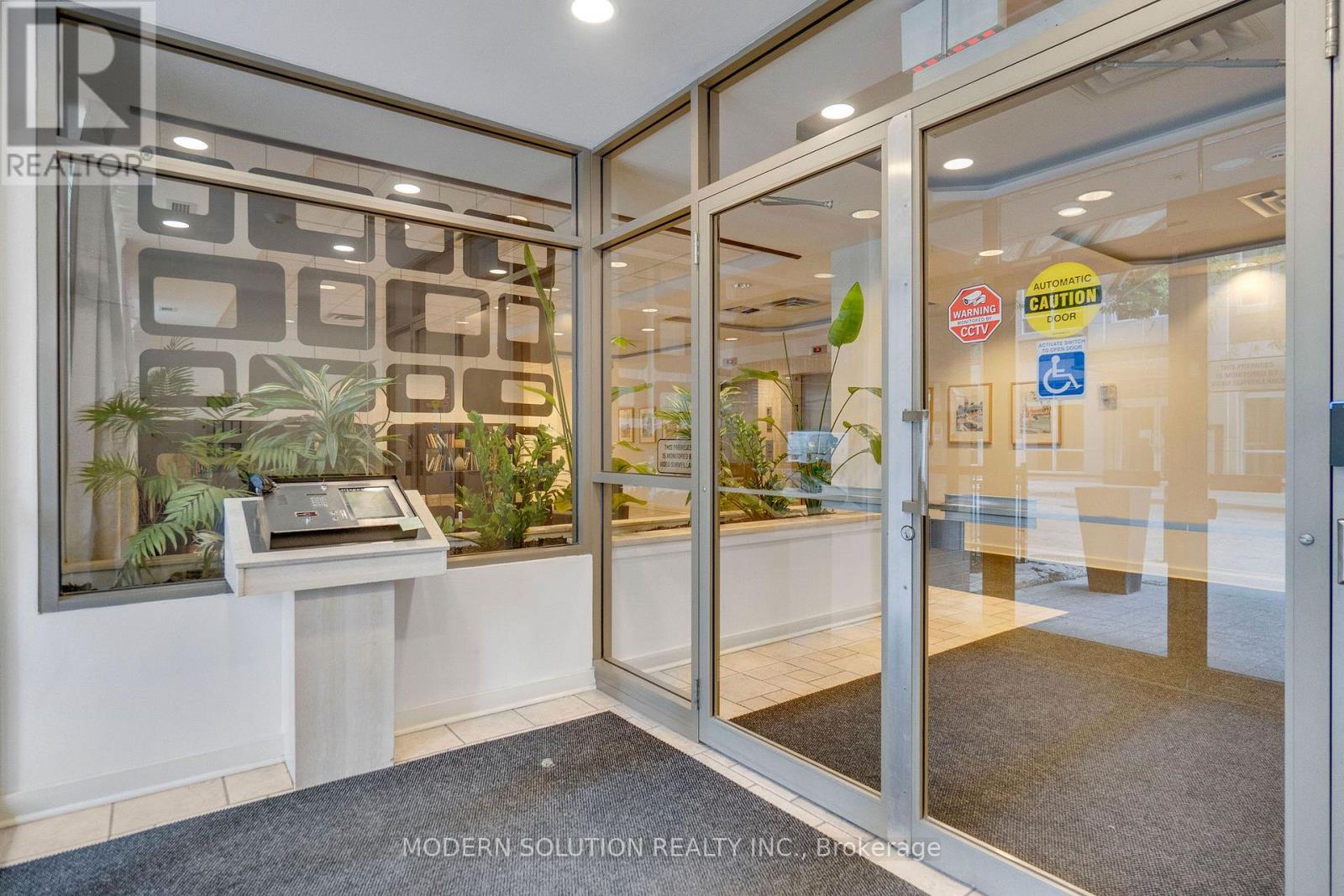 201 - 99 Hayden Street, Toronto, Ontario  M4Y 3B4 - Photo 4 - C13670856