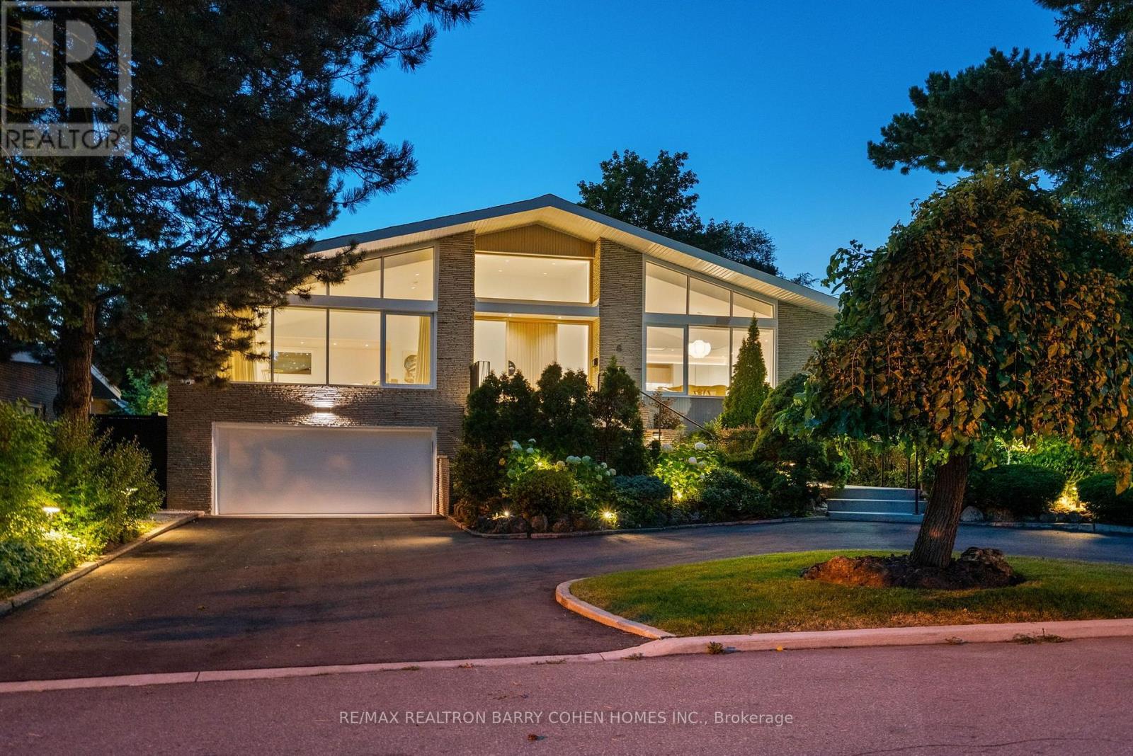 6 Denmark Crescent, Toronto, Ontario  M2R 1J4 - Photo 3 - C13670892