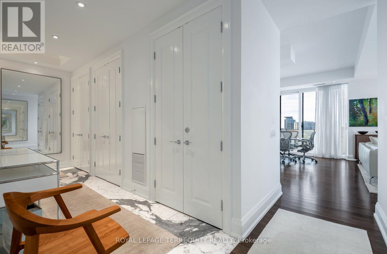 1704 - 88 Davenport Road, Toronto, Ontario  M5R 0A5 - Photo 11 - C13670974