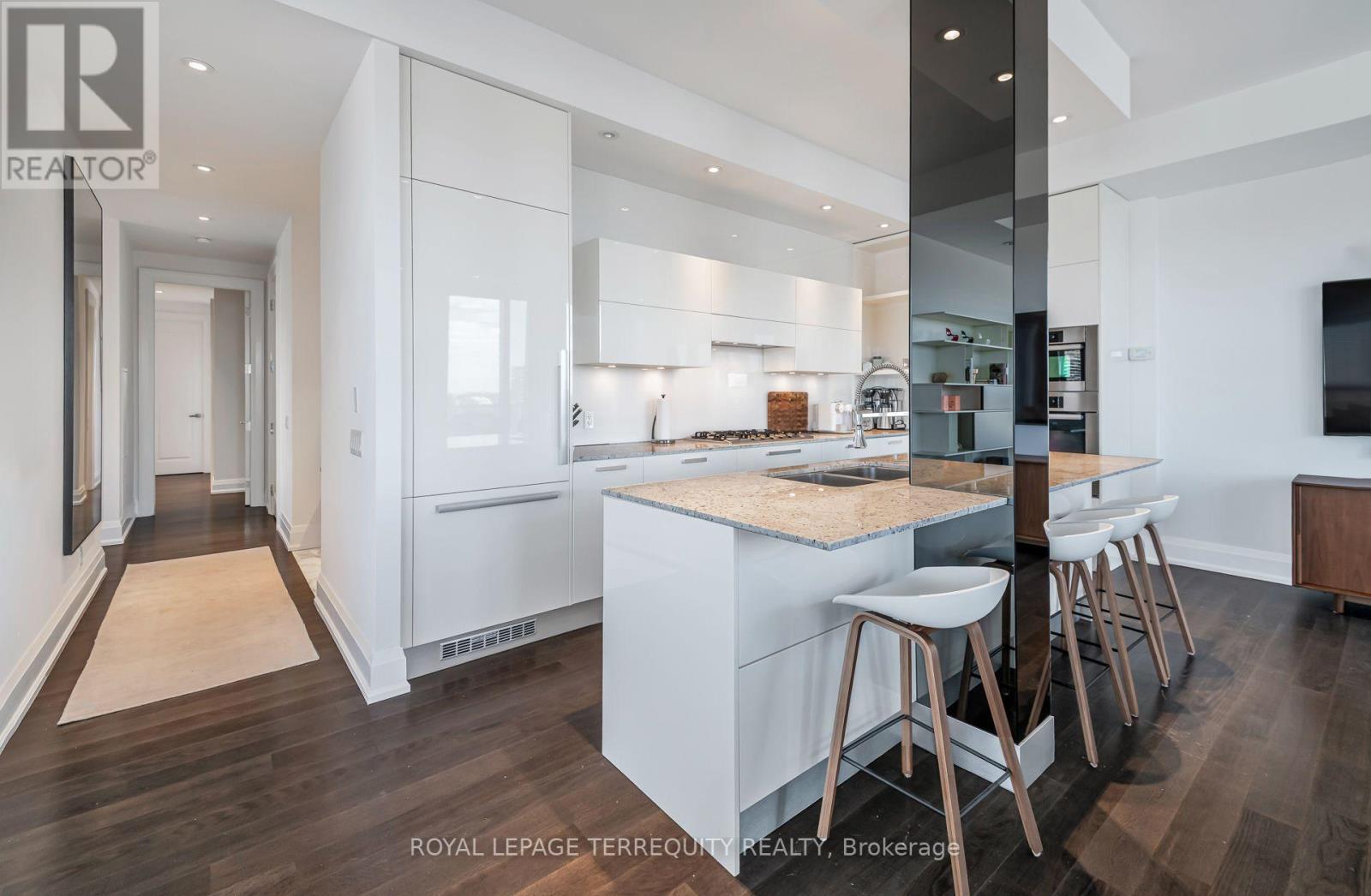 1704 - 88 Davenport Road, Toronto, Ontario  M5R 0A5 - Photo 17 - C13670974