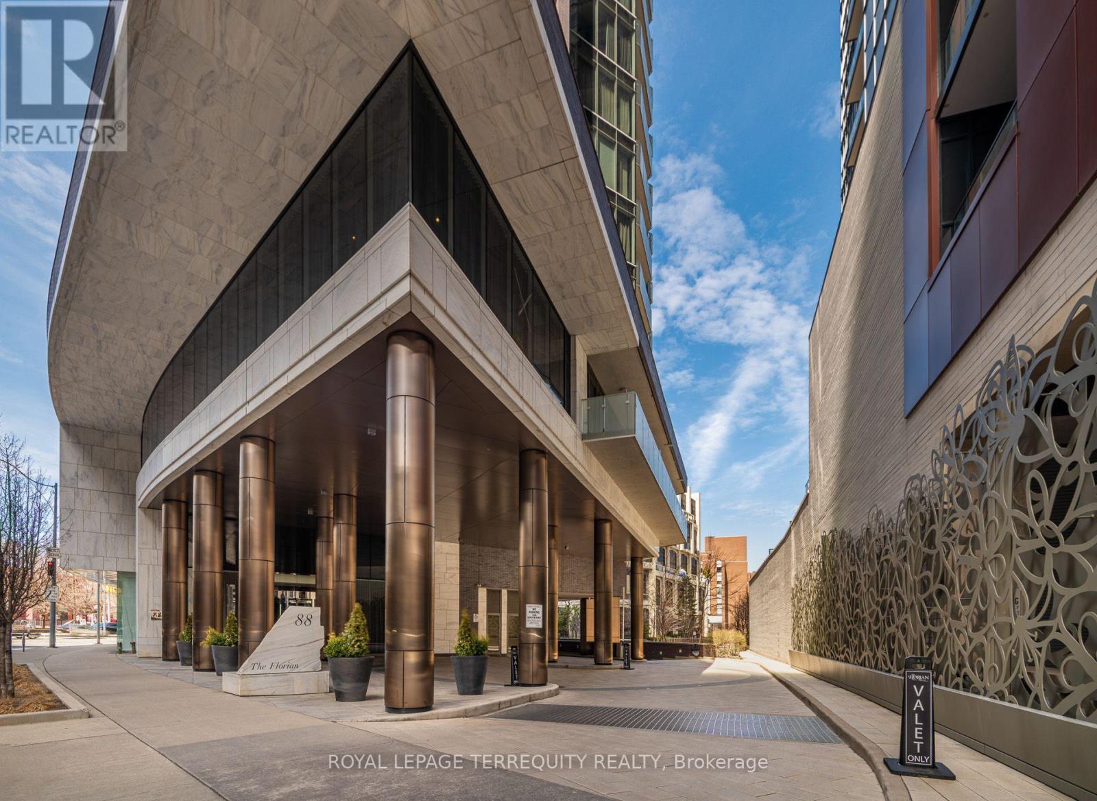 1704 - 88 Davenport Road, Toronto, Ontario  M5R 0A5 - Photo 3 - C13670974
