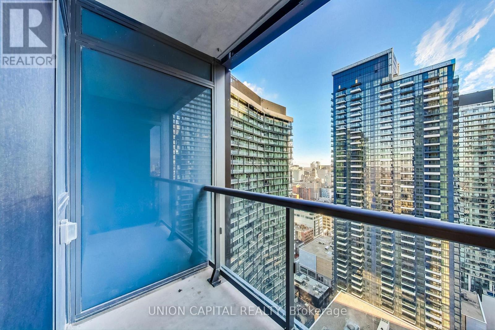 3305 - 108 Peter Street, Toronto, Ontario  M5V 0W2 - Photo 3 - C13670978