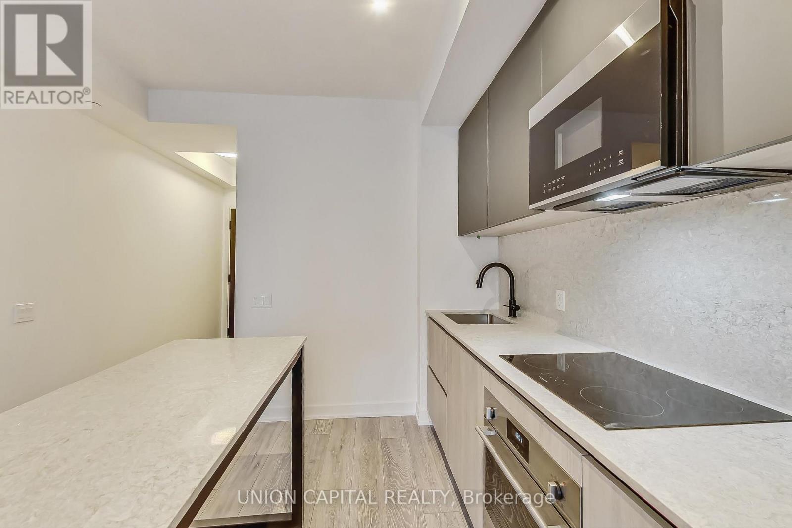 3305 - 108 Peter Street, Toronto, Ontario  M5V 0W2 - Photo 5 - C13670978