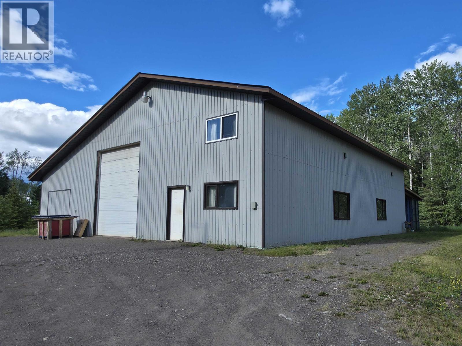 1055 Hudson Bay Mountain Road, Smithers, British Columbia  V0J 2N4 - Photo 3 - R3138986