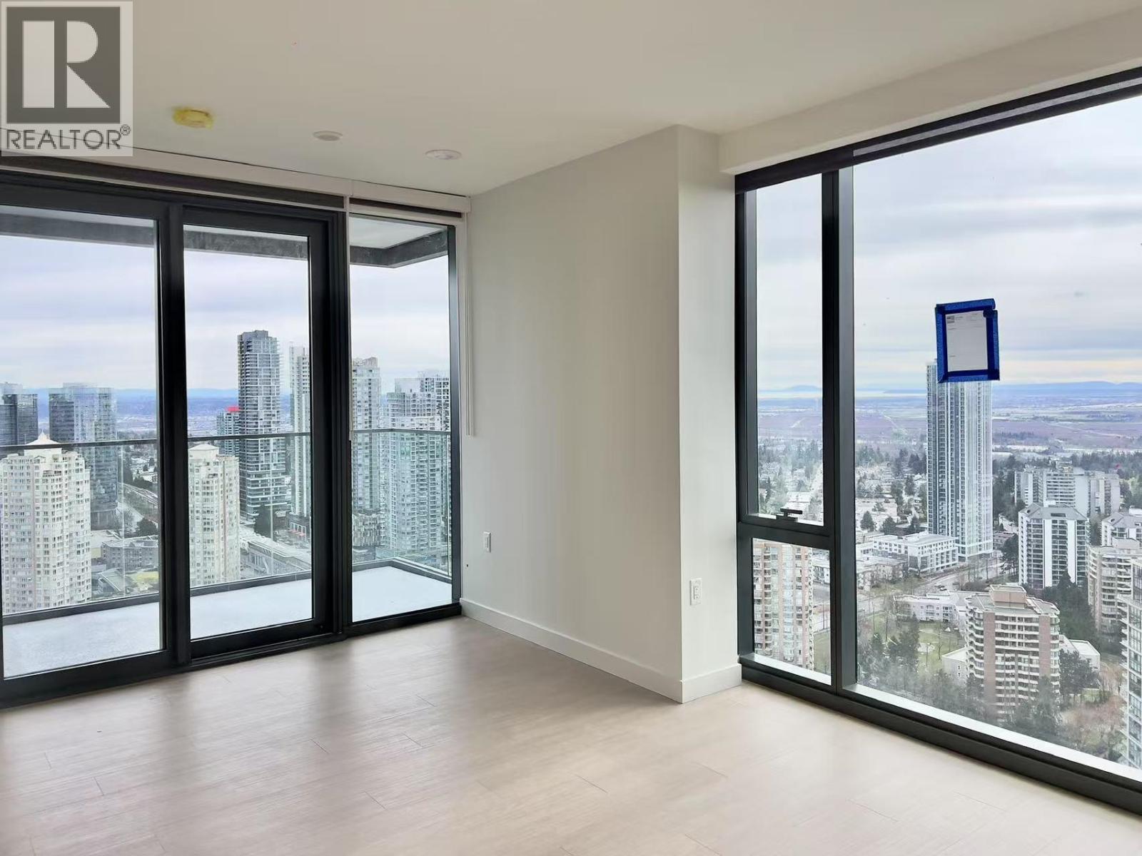 5987 Wilson Avenue, Burnaby, British Columbia  V5H 0L7 - Photo 5 - R3155131